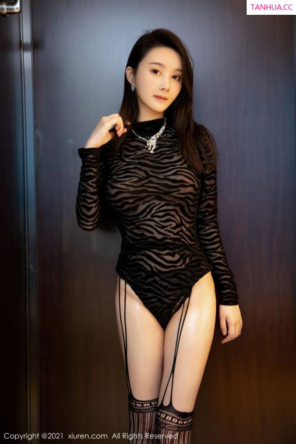 Summer宝宝  [XiuRen]高清写真图 2021.10.18 No.4076 summer宝宝第17张图片